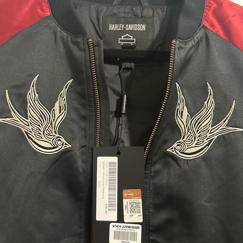 Harley Davidson Medium Vintage Embroidered Jacket. (never been worn) - Picture 2 of 6